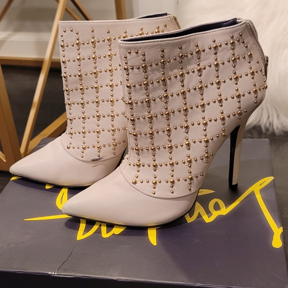 London Trash Heeled Studded Boots Booties Size 8 - Picture 4 of 9